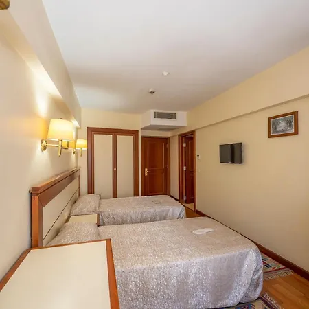 Ξενοδοχείο Erdal 3*